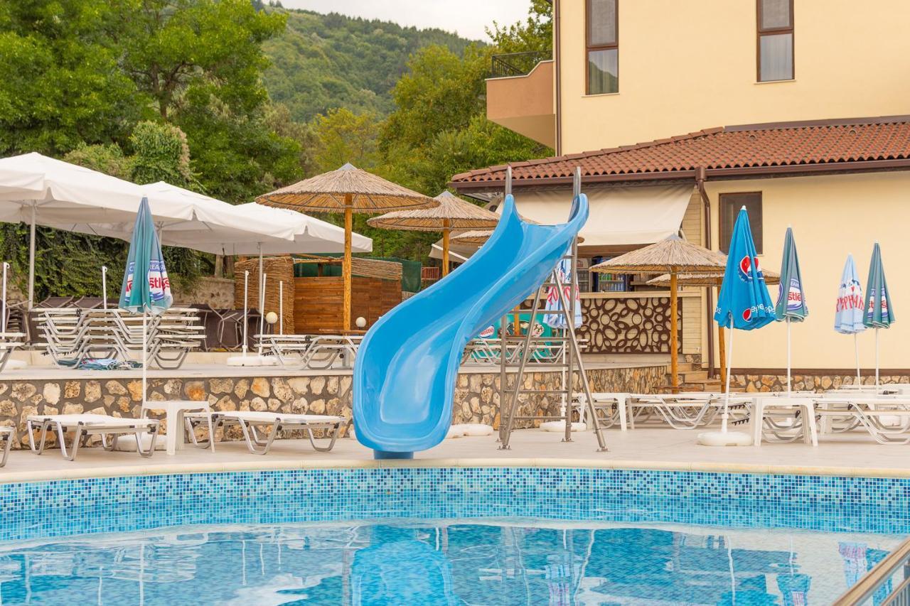 Eco Hotel Momata Kolarovo Zewnętrze zdjęcie