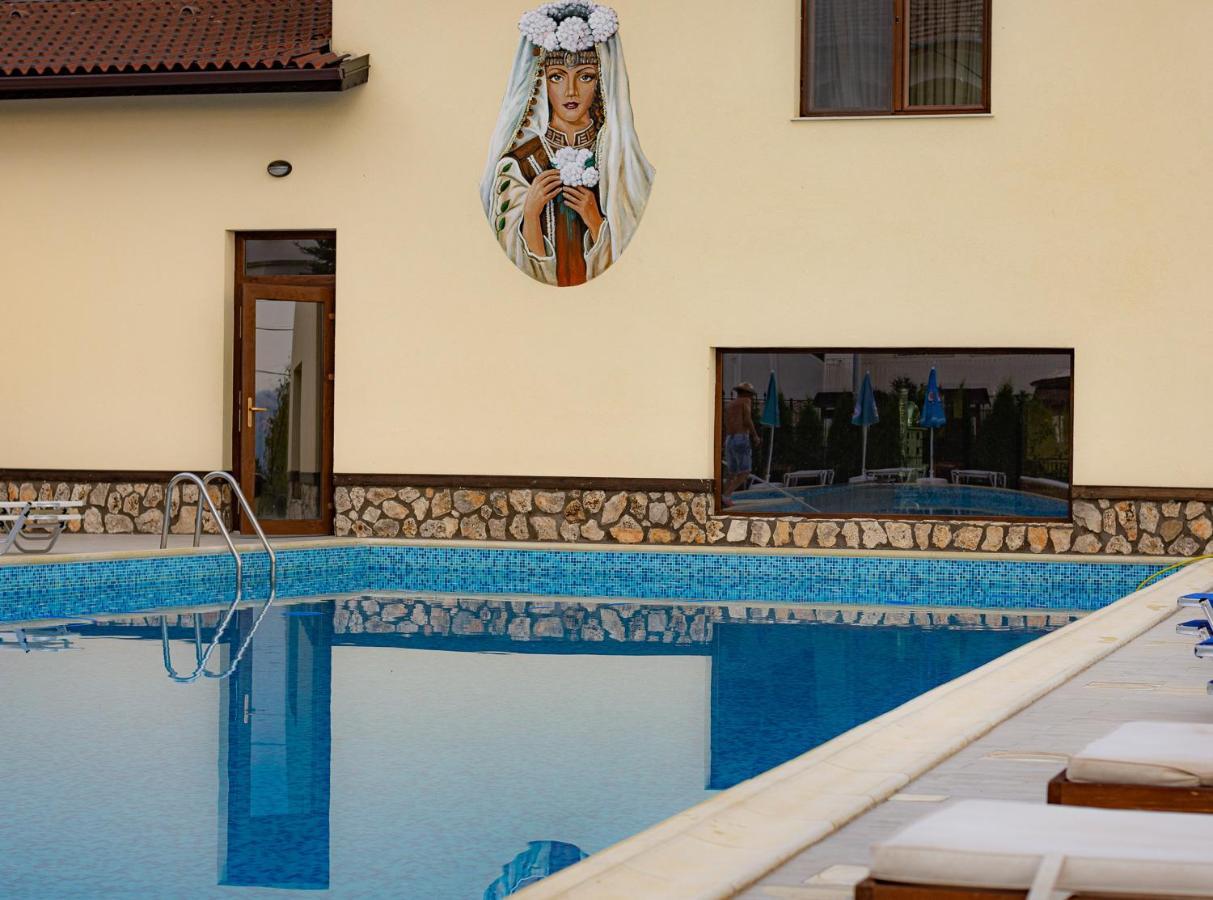 Eco Hotel Momata Kolarovo Zewnętrze zdjęcie