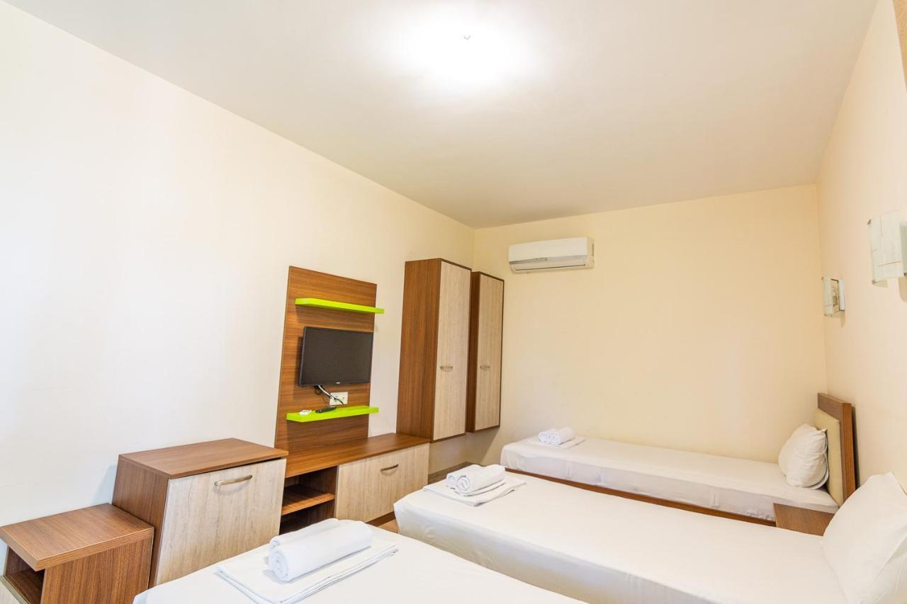 Eco Hotel Momata Kolarovo Zewnętrze zdjęcie