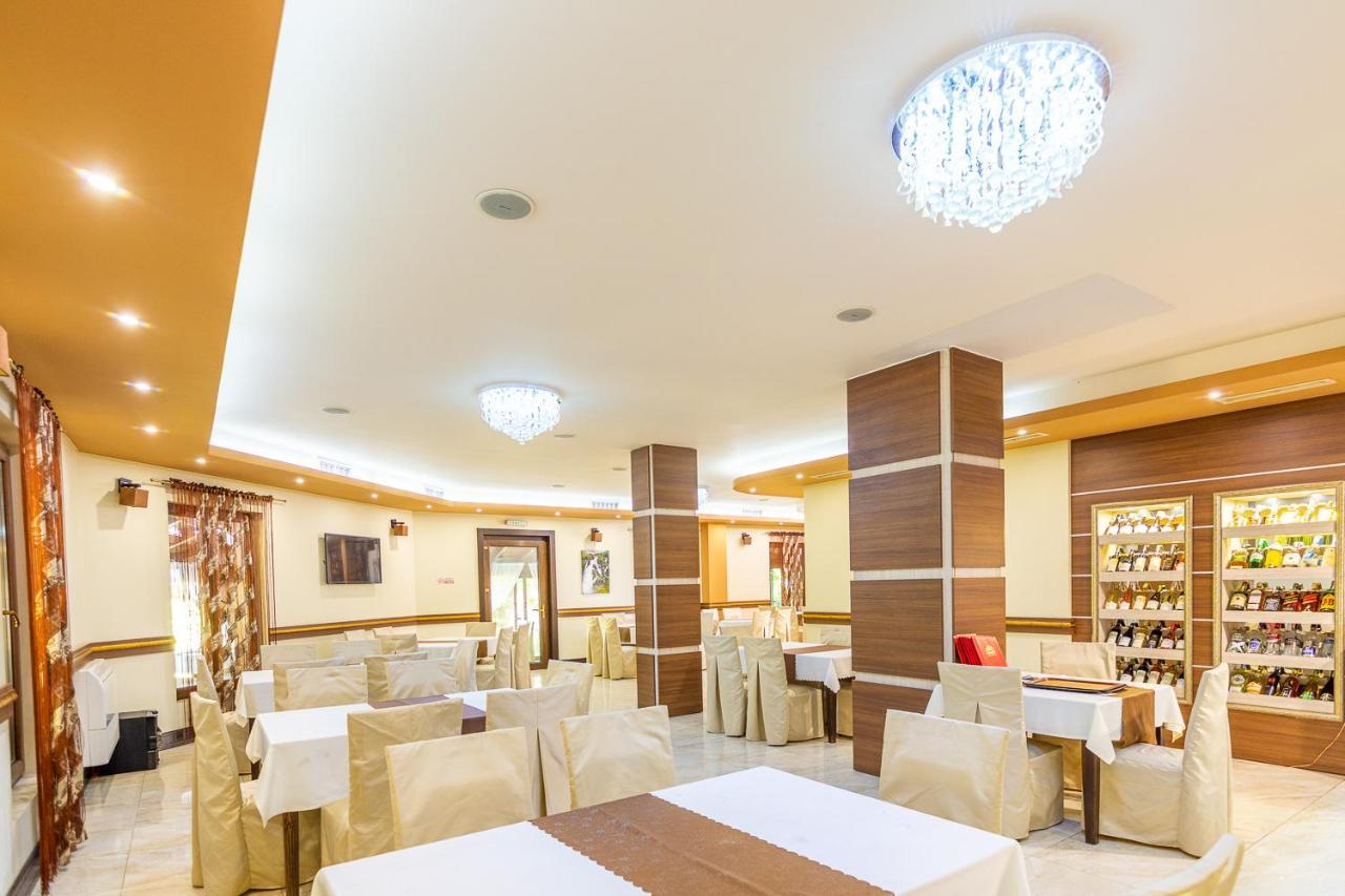 Eco Hotel Momata Kolarovo Zewnętrze zdjęcie